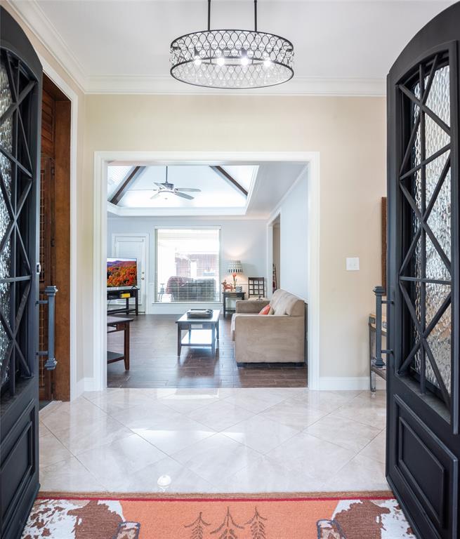 1400 Lynn Lane