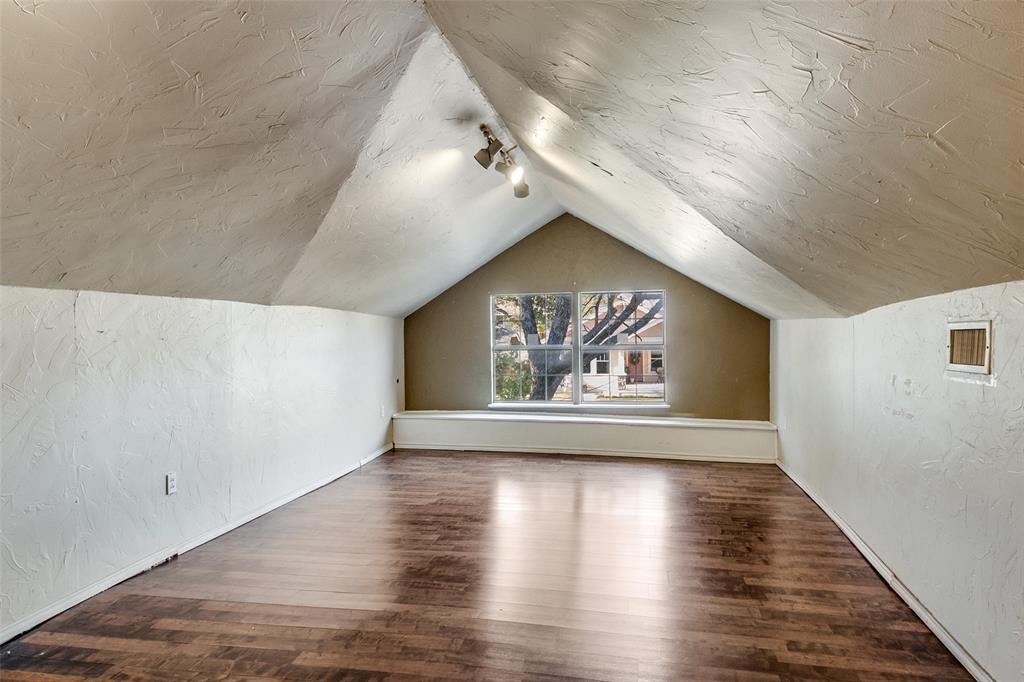 Junius Heights - Residential