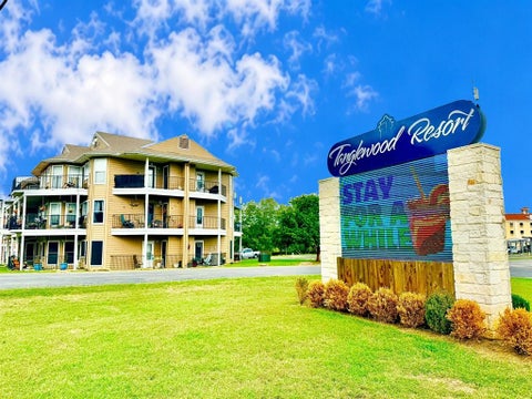 Photo of 2164 Tanglewood Boulevard #B201, Pottsboro, TX 75076 (MLS # 21419963)