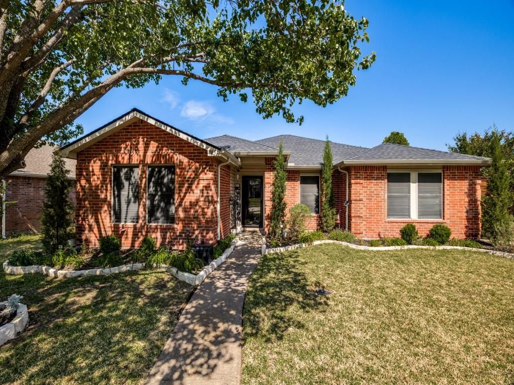 Photo of 1454 Lochspring Drive, Rockwall, TX 75032 (MLS # 21232660)