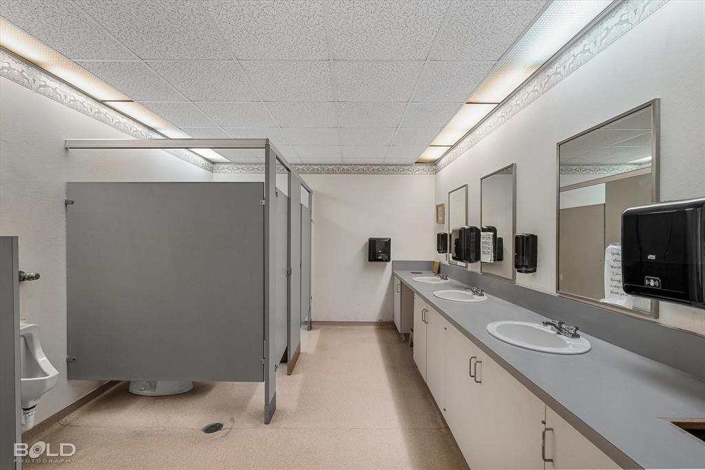 Forbing Heights - Commercial Sale