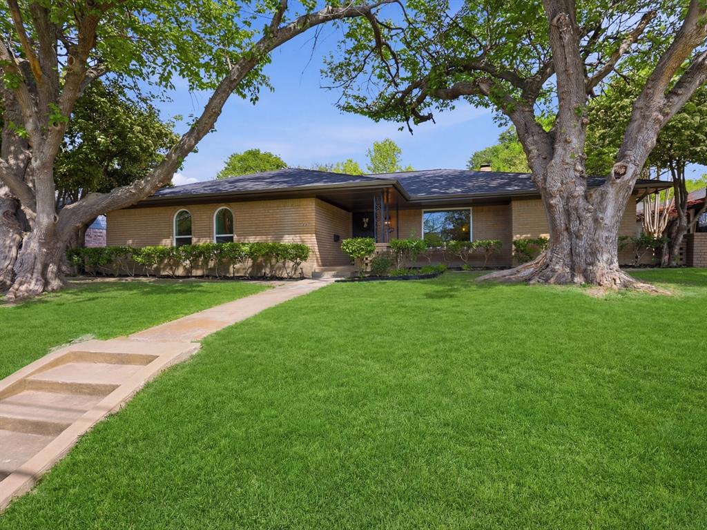 8630 Mediterranean Drive