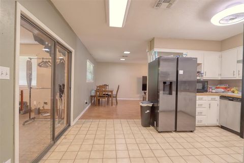 Tiny photo for 914 S Ave N, Clifton, TX 76634 (MLS # 21210365)