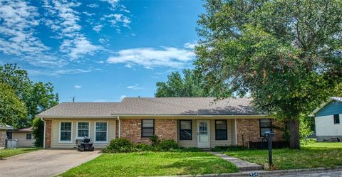 Tiny photo for 914 S Ave N, Clifton, TX 76634 (MLS # 21210365)