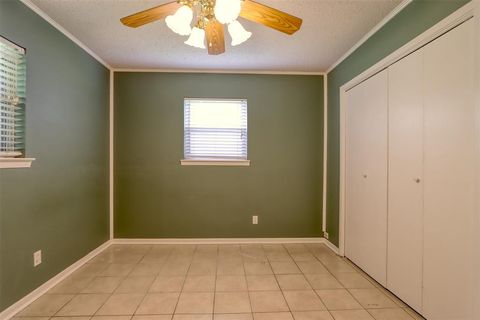 Tiny photo for 914 S Ave N, Clifton, TX 76634 (MLS # 21210365)