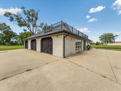 A home in Wills Point