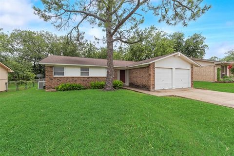 508 Neptune Drive Denton TX 76209