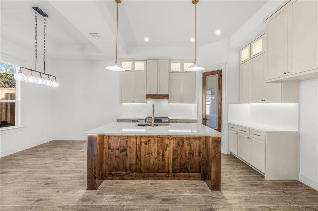 SANSOM PARK BROADVIEW ACRES - Residential