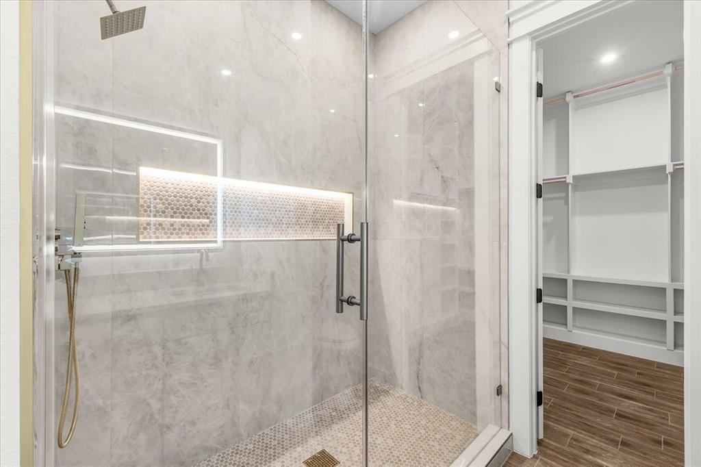 SANSOM PARK BROADVIEW ACRES - Residential