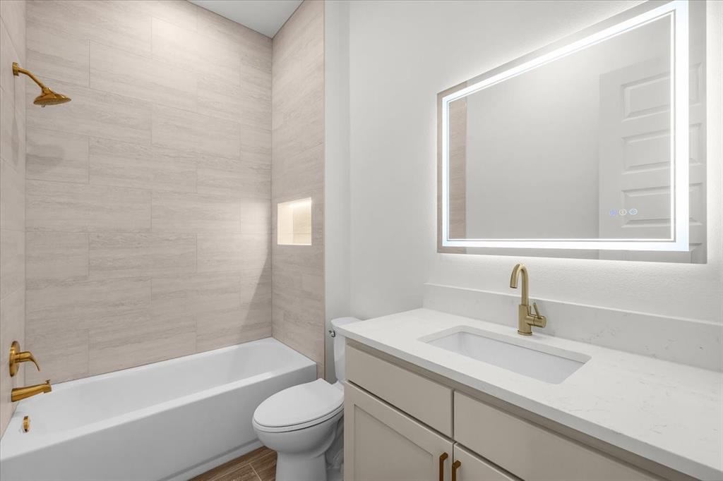 SANSOM PARK BROADVIEW ACRES - Residential