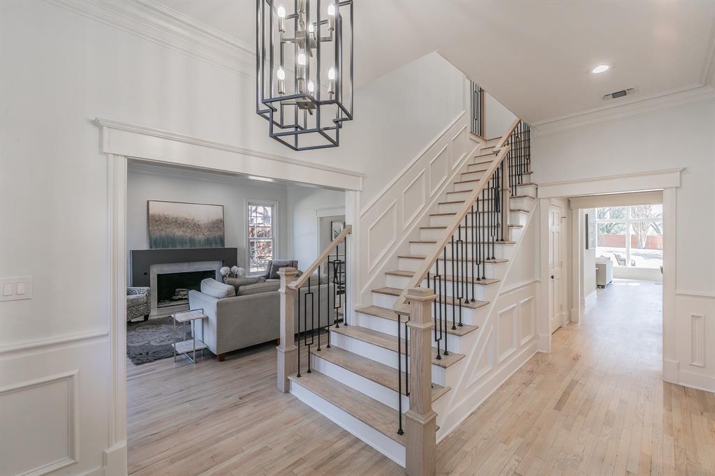 4713 Green Oaks Drive