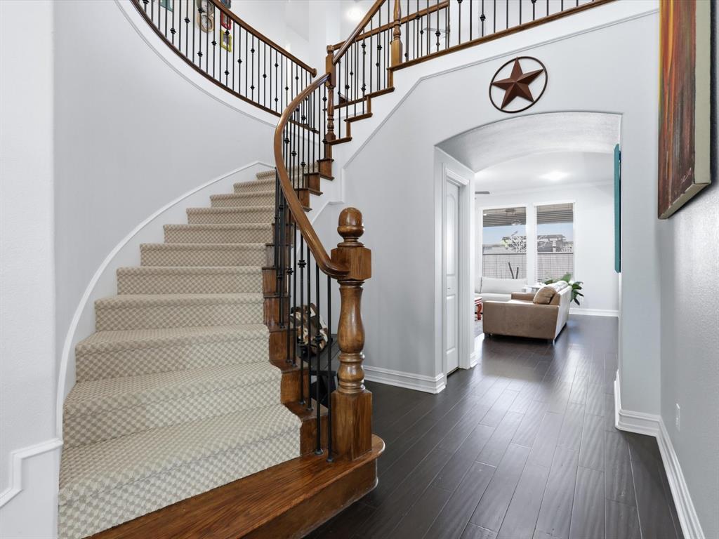 2817 Annandale Drive