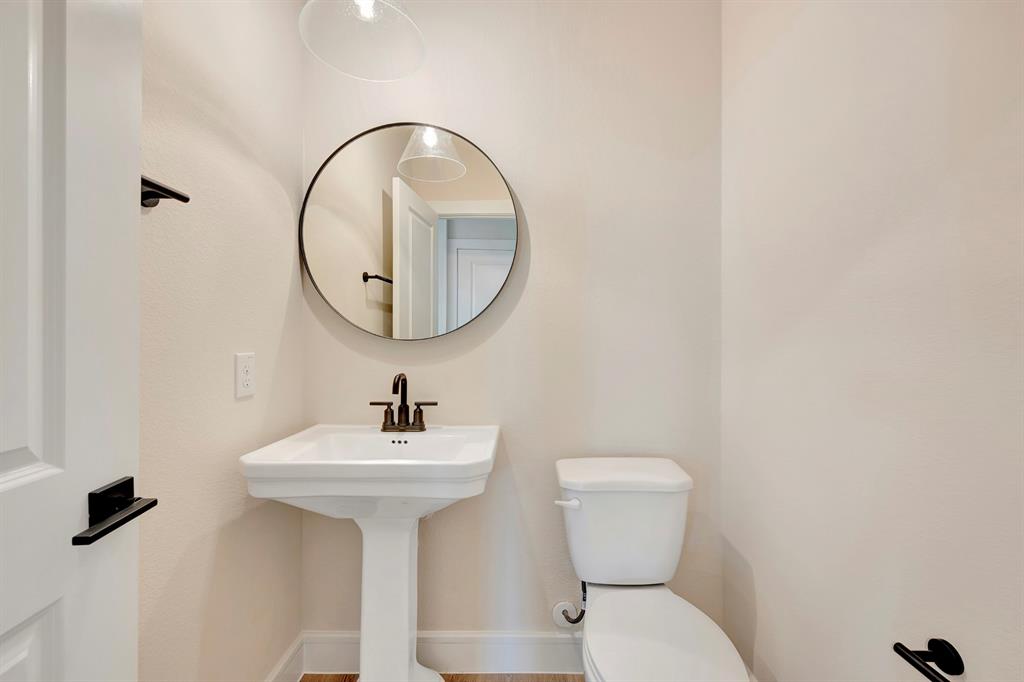 Elevon - Residential