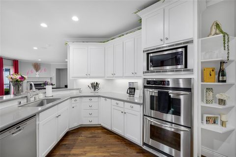 Tiny photo for 5440 Goodwin Avenue, Dallas, TX 75206 (MLS # 20863585)