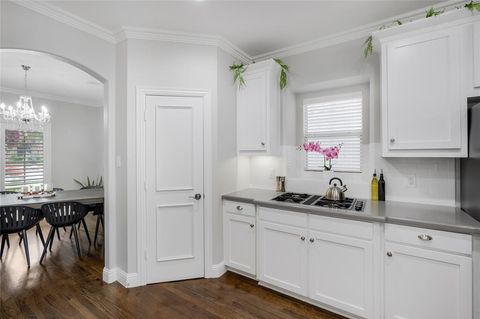 Tiny photo for 5440 Goodwin Avenue, Dallas, TX 75206 (MLS # 20863585)