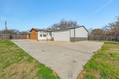 Tiny photo for 405 S Hannaford Street, Granbury, TX 76048 (MLS # 21194604)
