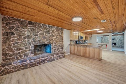 Tiny photo for 405 S Hannaford Street, Granbury, TX 76048 (MLS # 21194604)