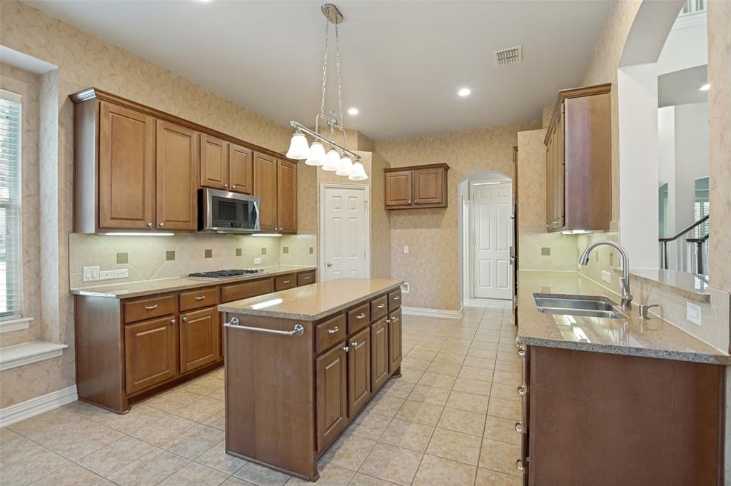 2275 Dame Laurel Lane