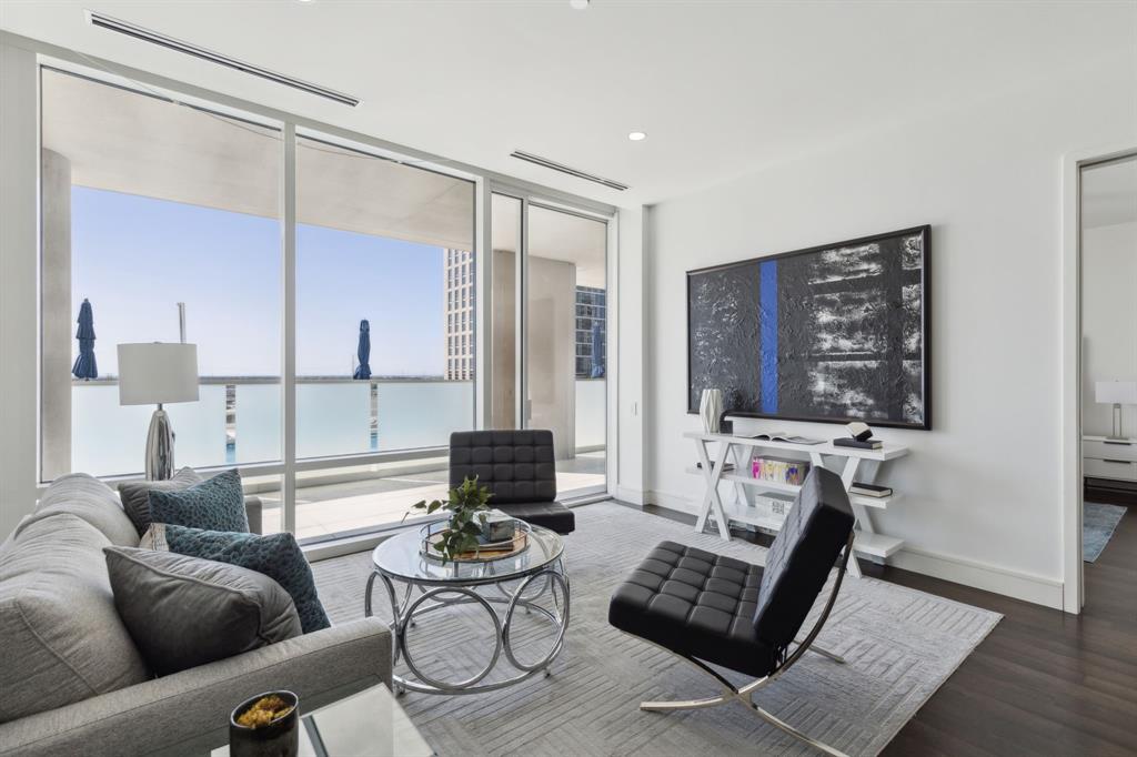 South Tower Residences - Residential