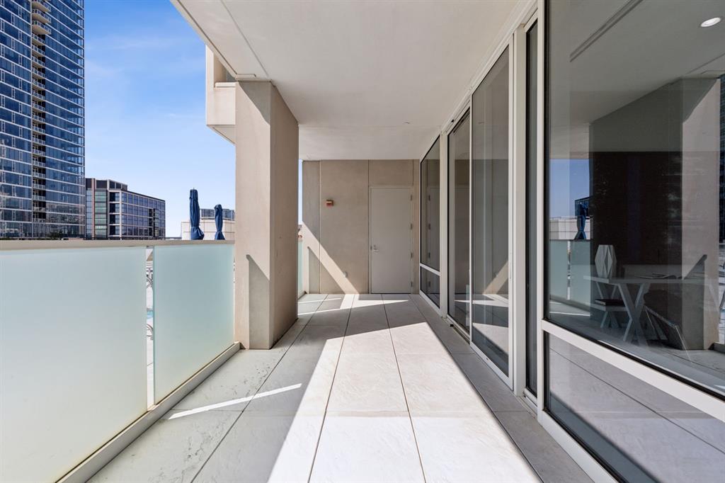 South Tower Residences - Residential