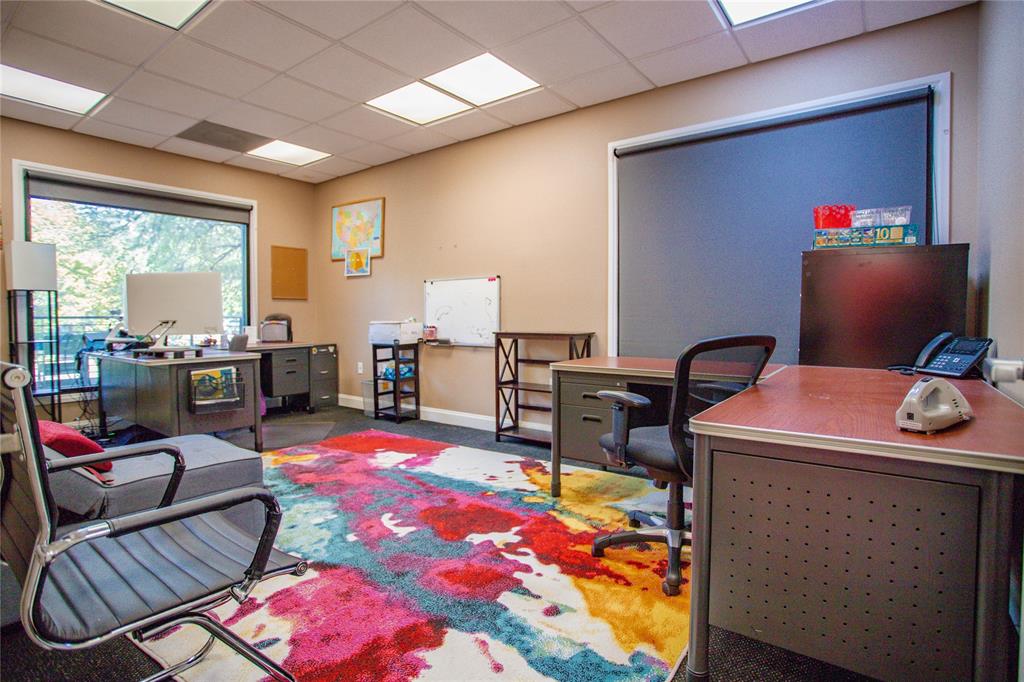 Oaks The Arlington - Commercial Lease