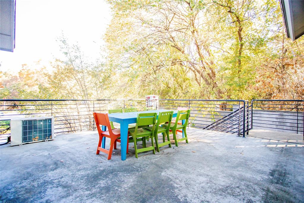 Oaks The Arlington - Commercial Lease