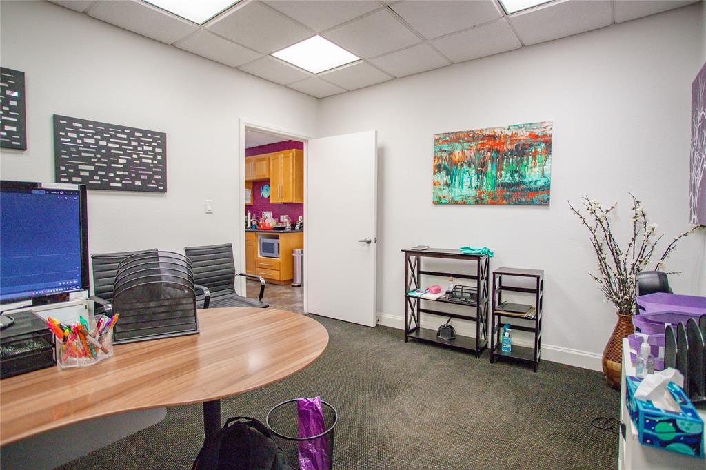 Oaks The Arlington - Commercial Lease