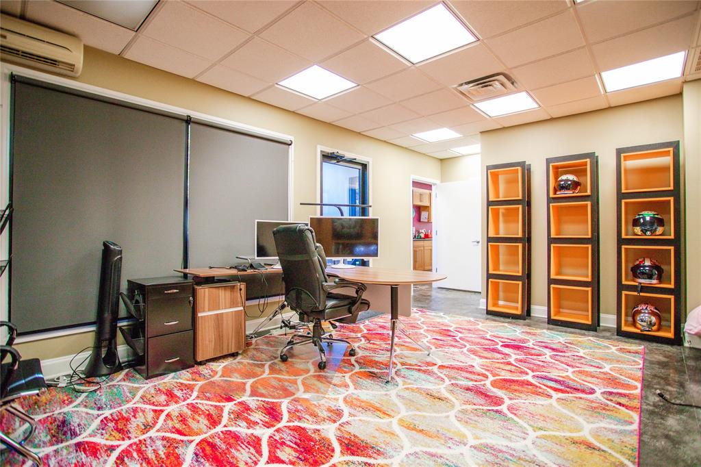 Oaks The Arlington - Commercial Lease