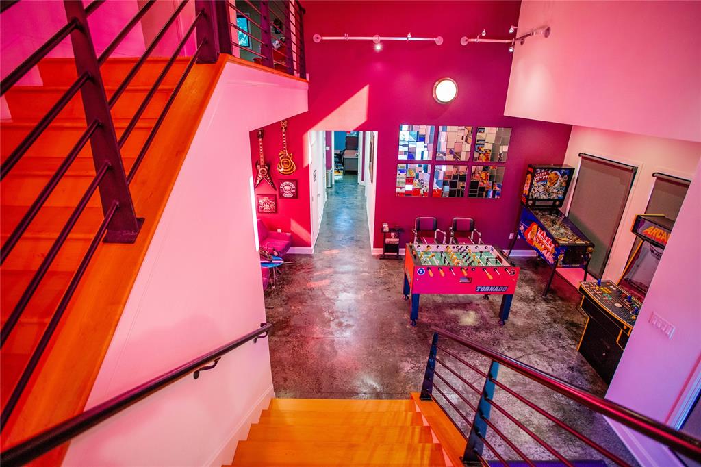 Oaks The Arlington - Commercial Lease