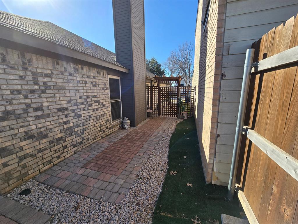 GARDEN RIDGE ADDN PH I - Residential Lease