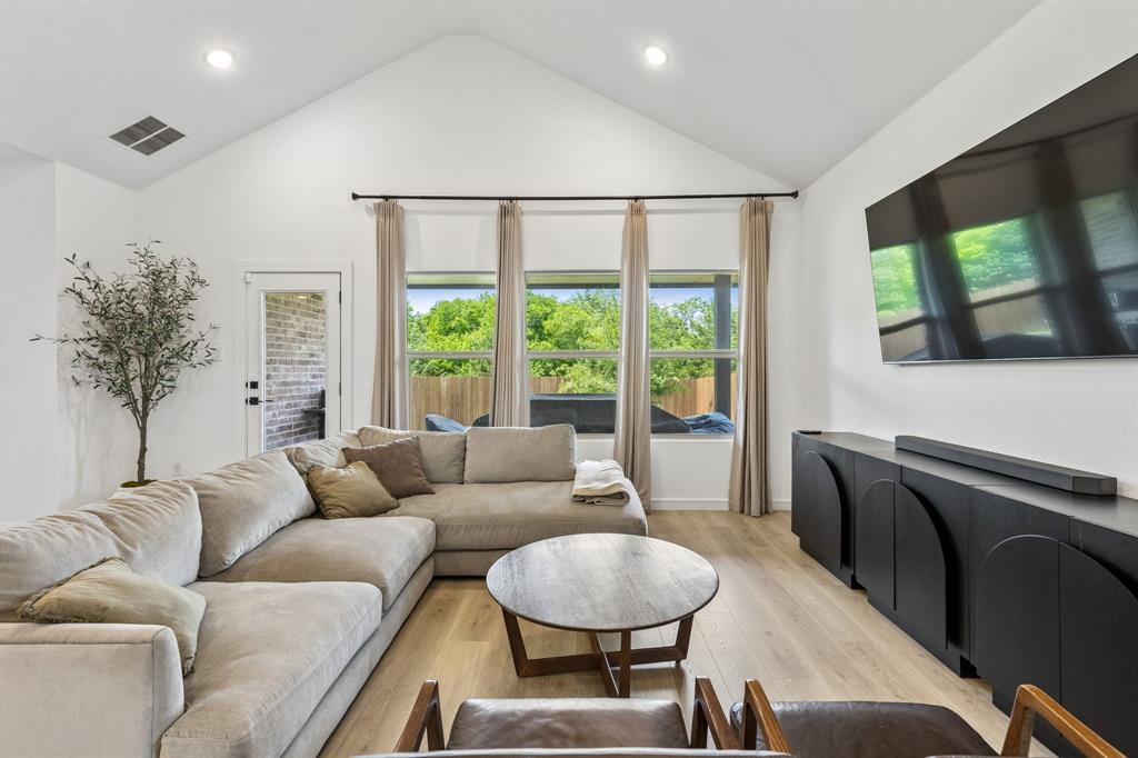 CALDWELL LAKES PH 1 - Residential