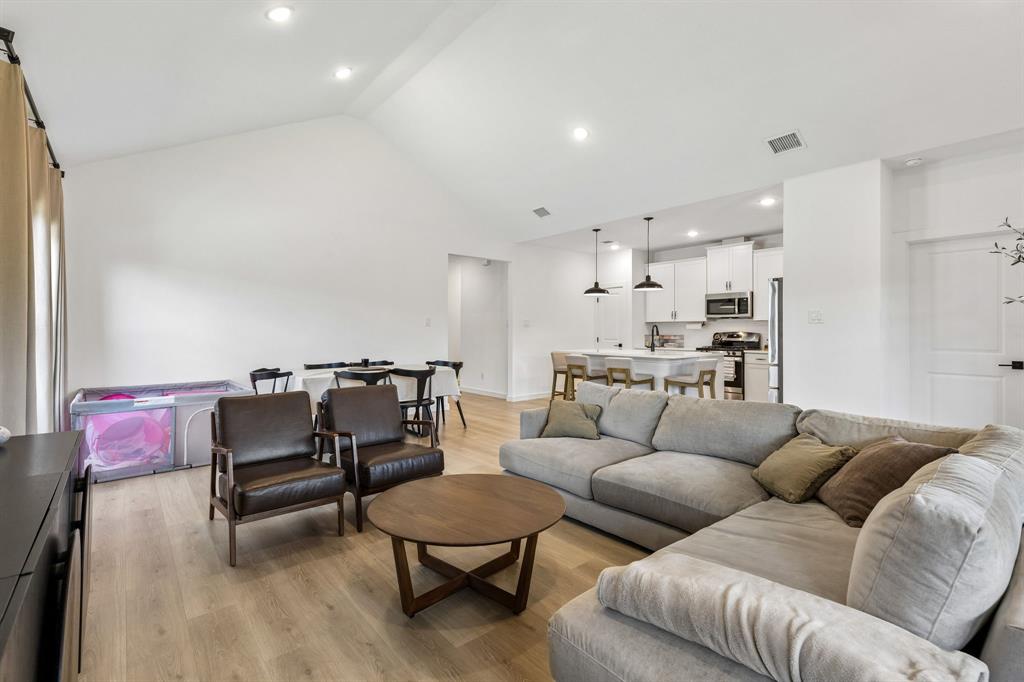 CALDWELL LAKES PH 1 - Residential