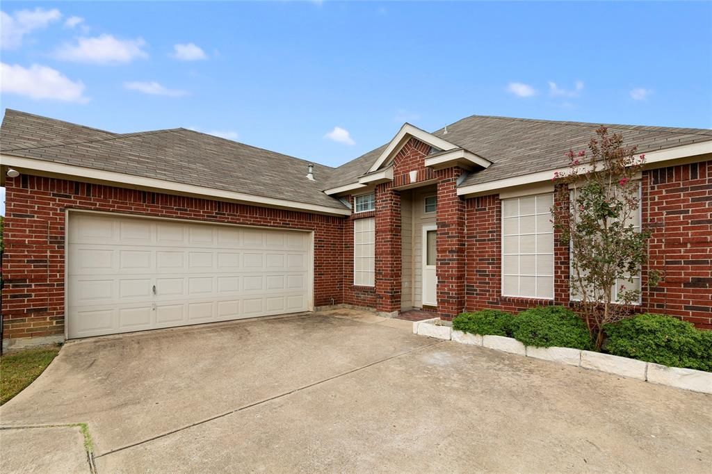 Photo of 4540 Bonnywood Drive, Mesquite, TX 75150 (MLS # 21096651)