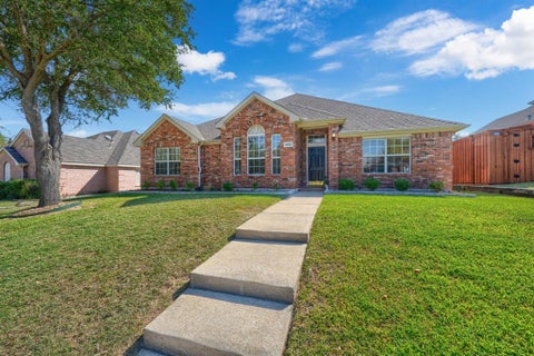 Photo of 5402 Onset Bay Drive, Rowlett, TX 75089 (MLS # 21407375)