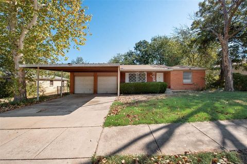 867 Odie Drive White Settlement TX 76108