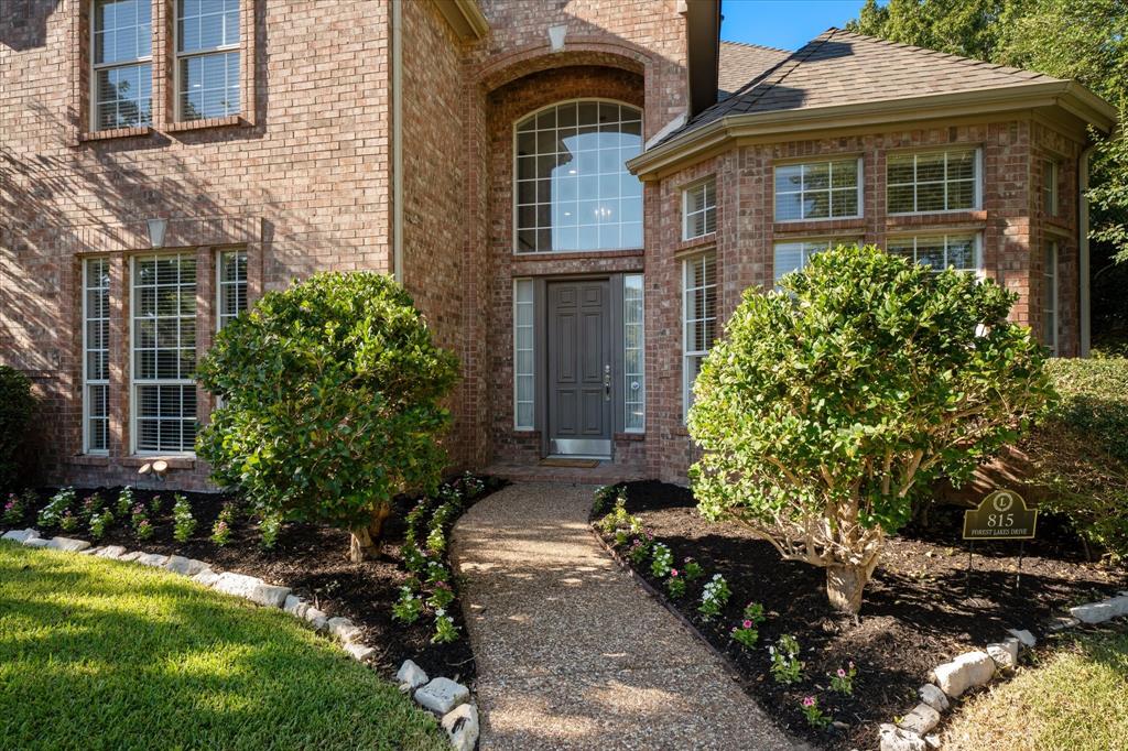 815 Forest Lakes Drive