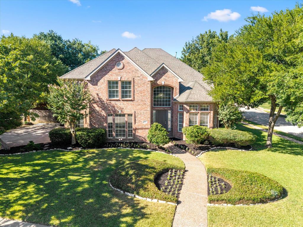 815 Forest Lakes Drive