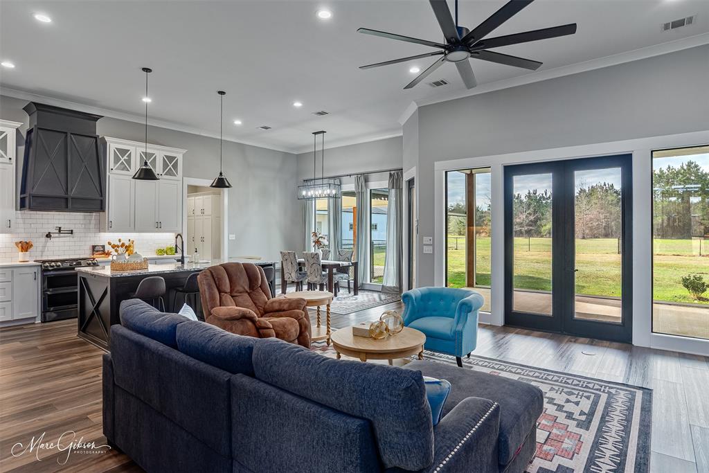 Pierre Point - Residential