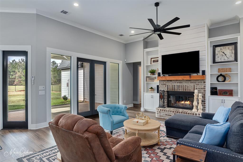 Pierre Point - Residential