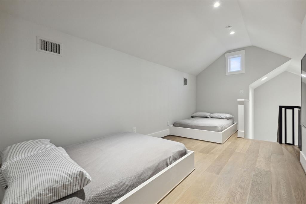 Long Cove - Residential