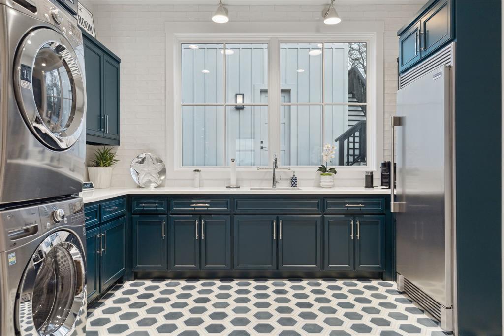 Long Cove - Residential