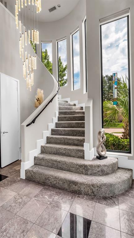 5801 Dove Creek Lane