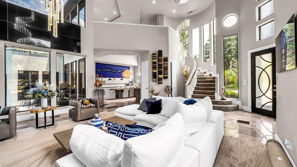 5801 Dove Creek Lane