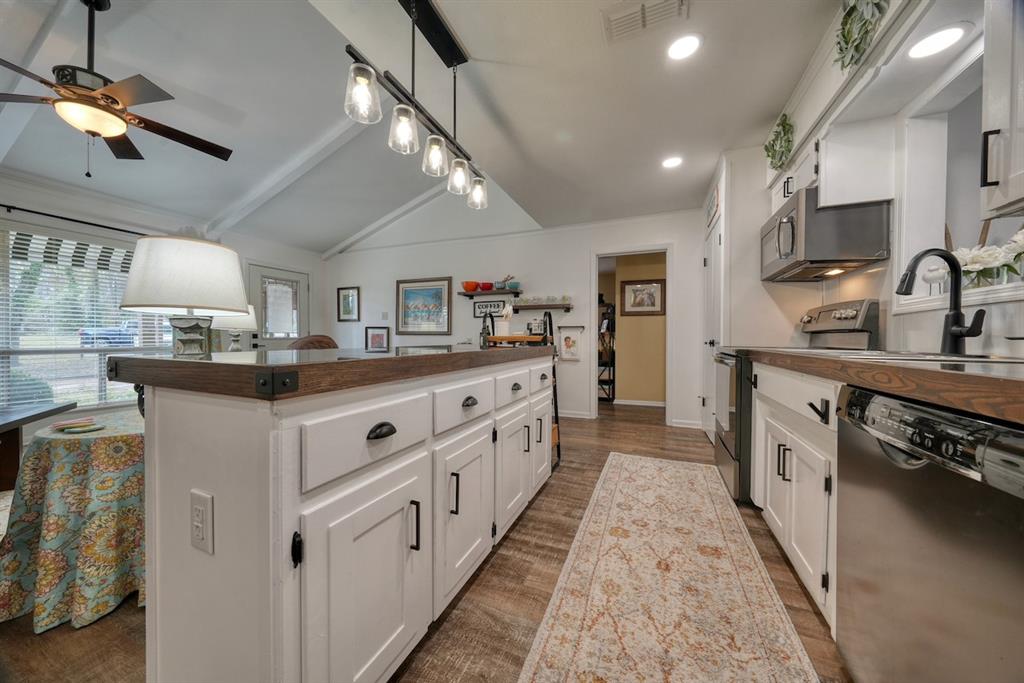 HIDE A WAY LAKE - Residential