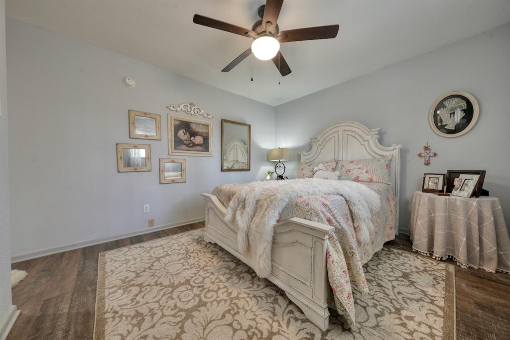 HIDE A WAY LAKE - Residential