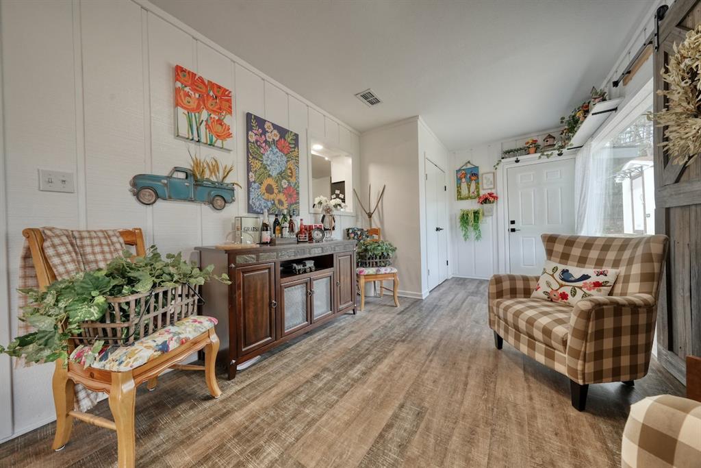 HIDE A WAY LAKE - Residential