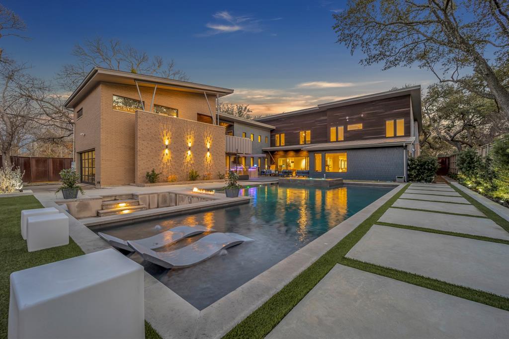 5947 Meadowcrest Drive