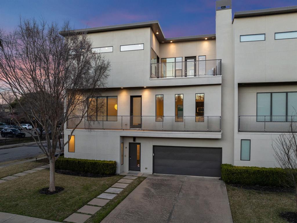 4302 Deere Street A