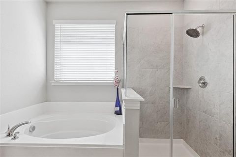 Tiny photo for 808 Feather Edge Dr, Springtown, TX 76082 (MLS # 21197696)