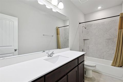 Tiny photo for 808 Feather Edge Dr, Springtown, TX 76082 (MLS # 21197696)